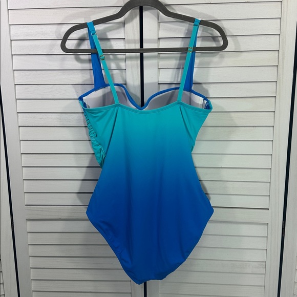 Bleu Rod Beattie One-Piece Swimsuit Size 14 W/Underwire Like New - Picture 6 of 14